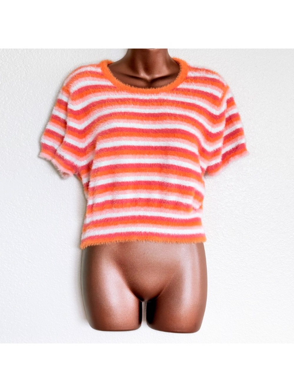 VTG Style Levi’s Peach Fuzz Fuzzy Knit Striped Crop Tee Top Y2K Indie Kid Sz XL